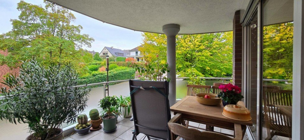 Terrasse 2.OG links Mehrfamilienhaus M�nchengladbach / Eicken