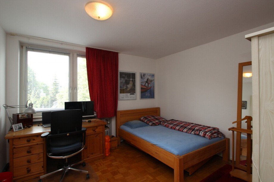 Schlafzimmer Etagenwohnung M�nchengladbach / Grenzland-Stadion