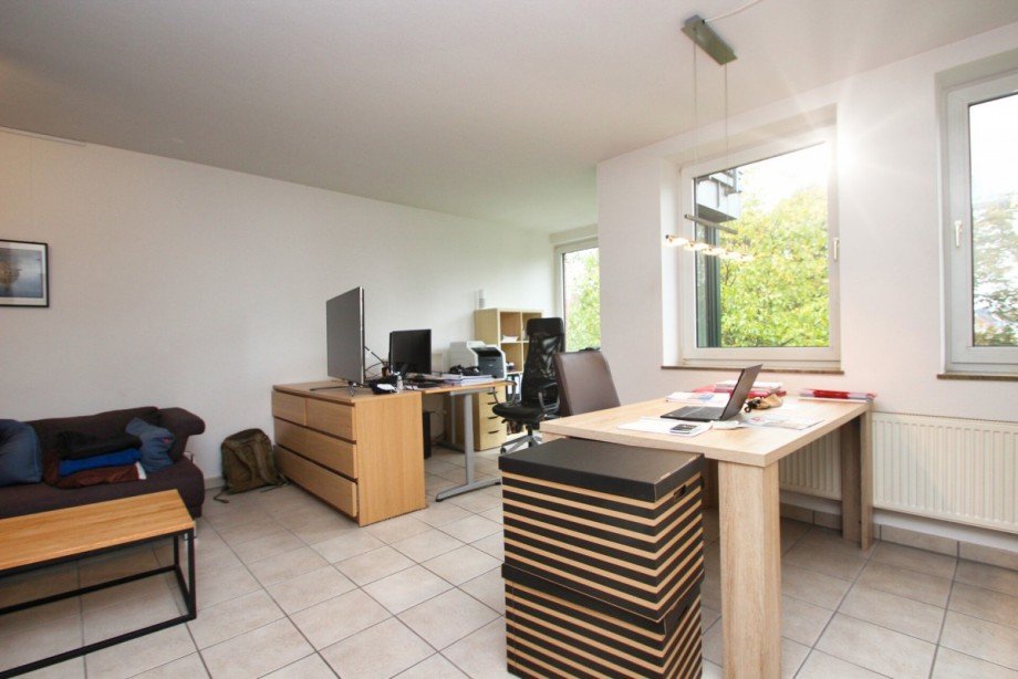 Wohnzimmer (Foto 2) Etagenwohnung M�nchengladbach / Rheydt