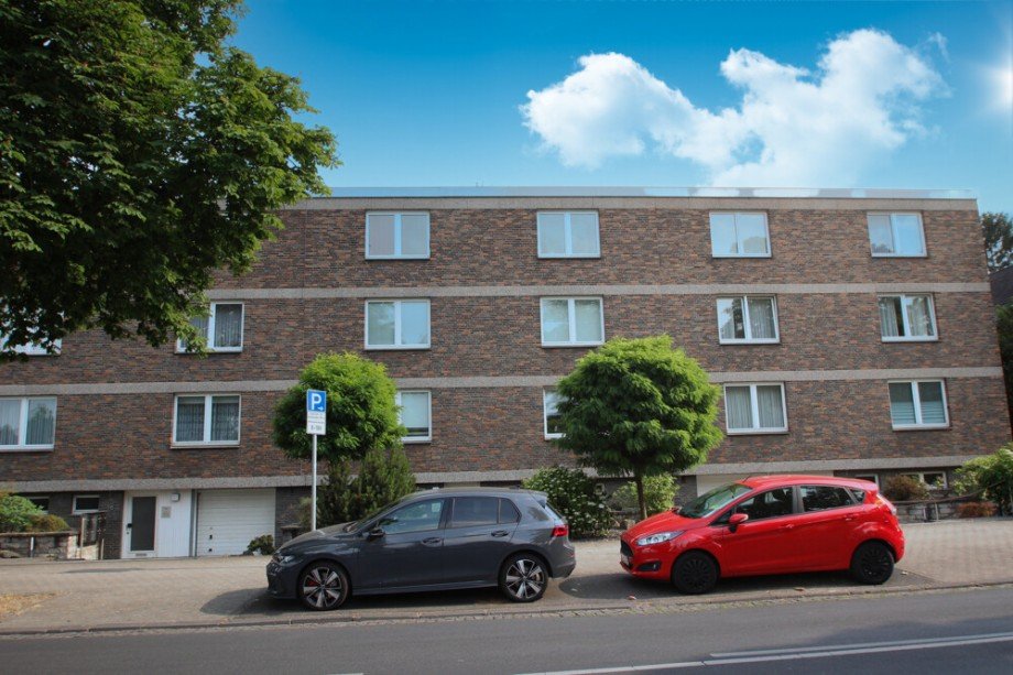 Hausansicht Etagenwohnung M�nchengladbach / Grenzland-Stadion