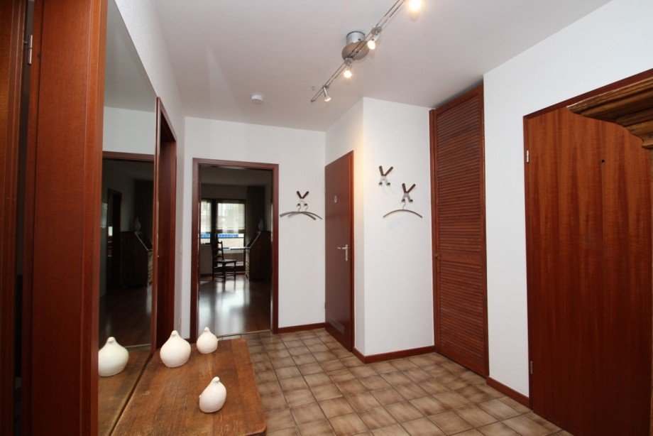2 - EG links Mehrfamilienhaus M�nchengladbach / Gro�heide