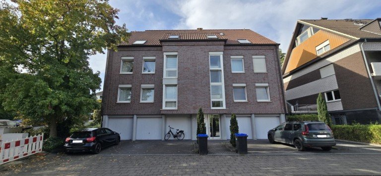 Hausansicht M�nchengladbach / Eicken Maisonettewohnung 3-Zi.-Maisonette-Wohnung in bevorzugter Lage von M�nchengladbach!