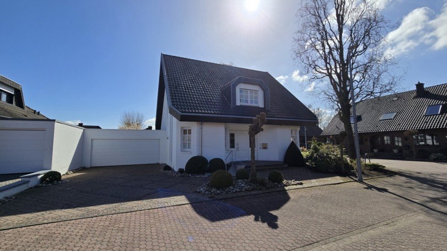 Hausansicht (Foto4) Einfamilienhaus Erkelenz