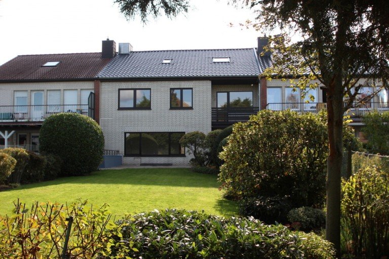 Ansicht vom Garten I M�nchengladbach / Pongs Reihenmittelhaus Vermietet! - Stilvolles Familienhaus mit idyllischem Garten in ruhiger Wohnlage