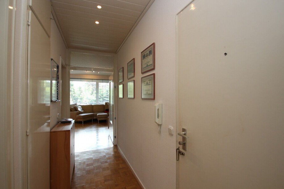 Diele Etagenwohnung M�nchengladbach / Grenzland-Stadion