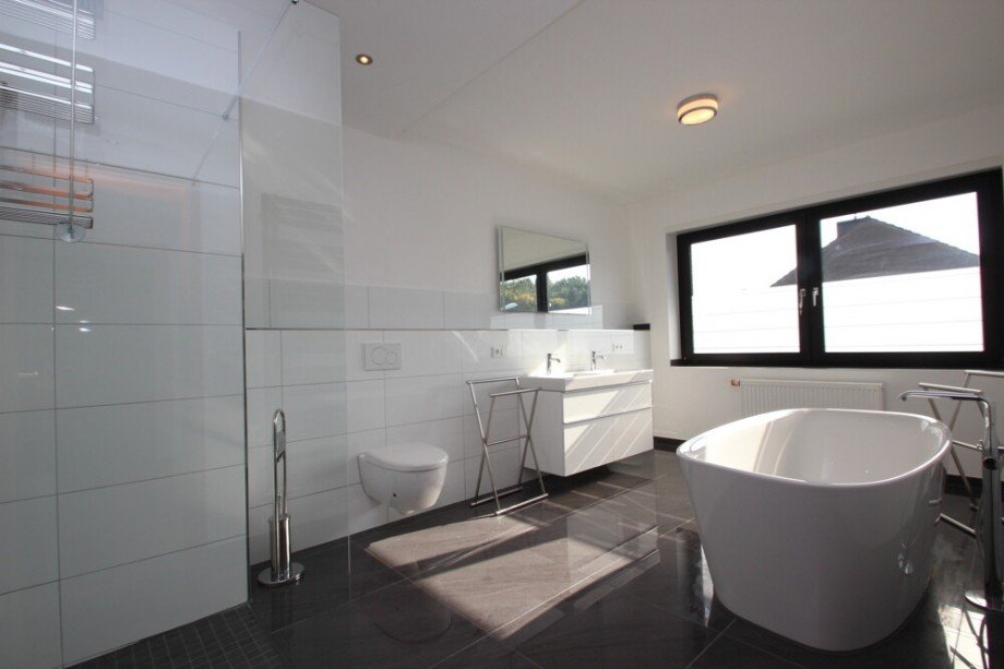 Badezimmer 1 Reihenmittelhaus M�nchengladbach / Pongs