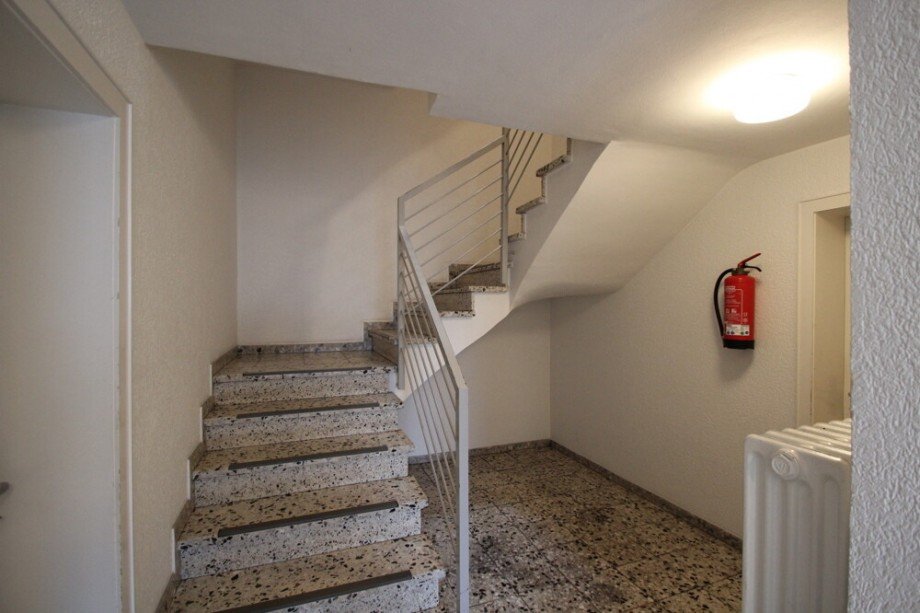 Treppenhaus Etagenwohnung M�nchengladbach / Grenzland-Stadion