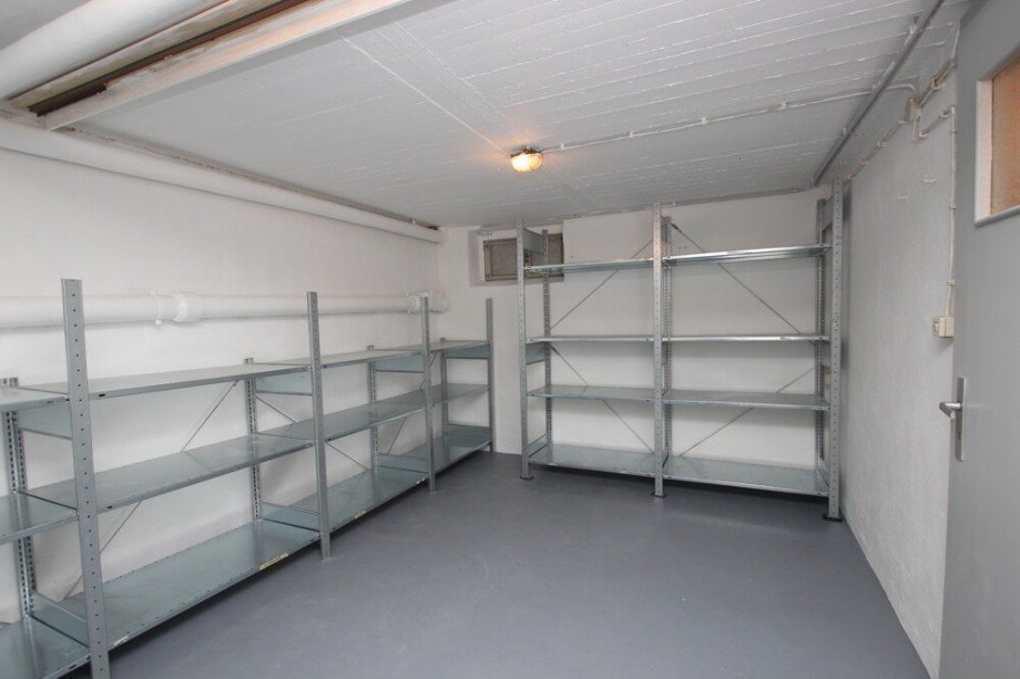 Keller 4 Reihenmittelhaus M�nchengladbach / Pongs